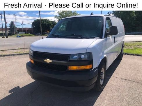 Used 2020 Chevrolet Express 2500 w/ Communications Package RWD image 2