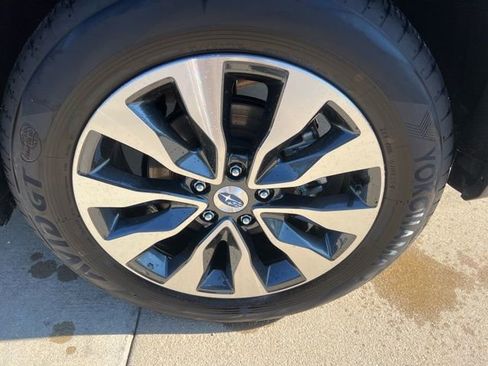 Used 2025 Subaru Outback Limited image 11