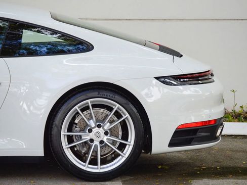 Used 2021 Porsche 911 Carrera image 7