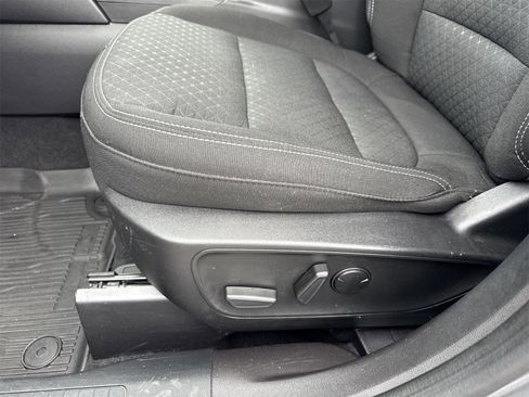Used 2023 Ford Escape Active image 17