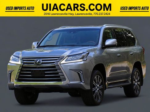 Used 2019 Lexus LX 570 4WD w/ Luxury Package image 2