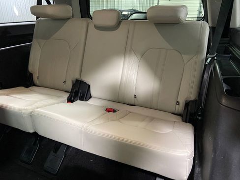 Used 2018 Ford Expedition Max Platinum image 11