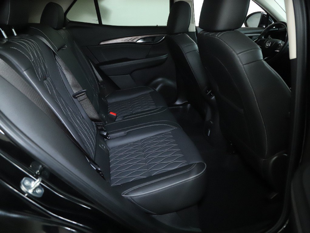 Used 2022 Buick Envision Avenir w/ Technology Package II AWD/4WD image 35