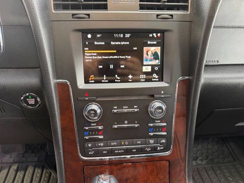 Used 2017 Lincoln Navigator L Select image 25