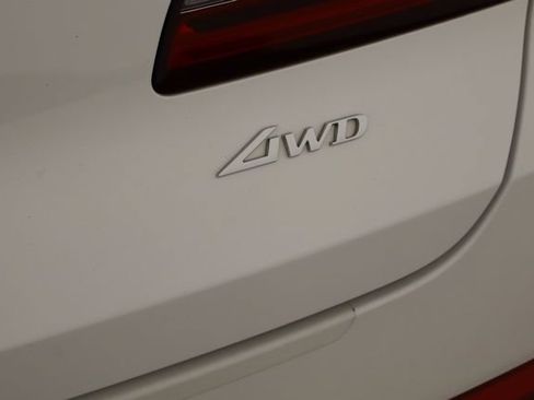 Used 2022 Genesis GV80 2.5T AWD/4WD image 43