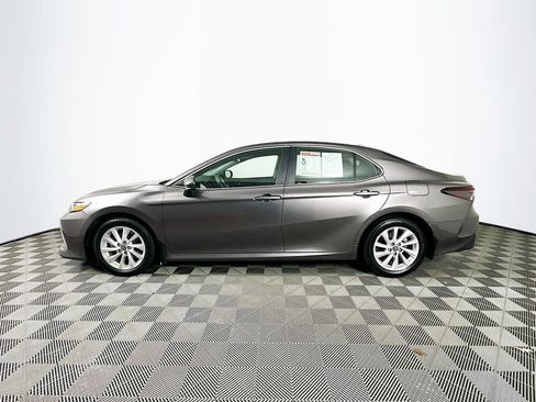 Used 2024 Toyota Camry LE image 6