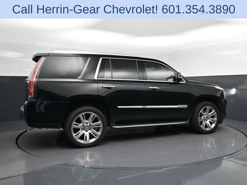 Used 2019 Cadillac Escalade Premium Luxury AWD/4WD image 8