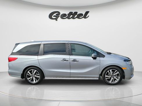 Used 2023 Honda Odyssey Touring image 3