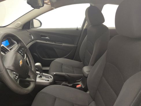 Used 2016 Chevrolet Cruze LT image 17