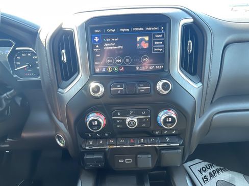 Used 2023 GMC Sierra 2500 Denali w/ Technology Package AWD/4WD image 13