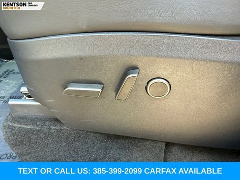 Used 2024 Tesla Model Y Performance AWD/4WD image 27