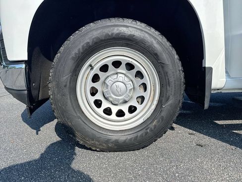 Used 2021 Chevrolet Silverado 1500 W/T w/ WT Value Package AWD/4WD image 26