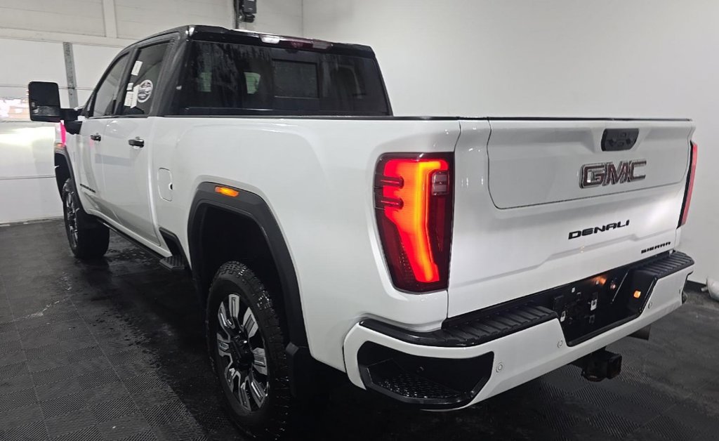 Used 2024 GMC Sierra 2500 Denali w/ Denali Reserve Package AWD/4WD image 2