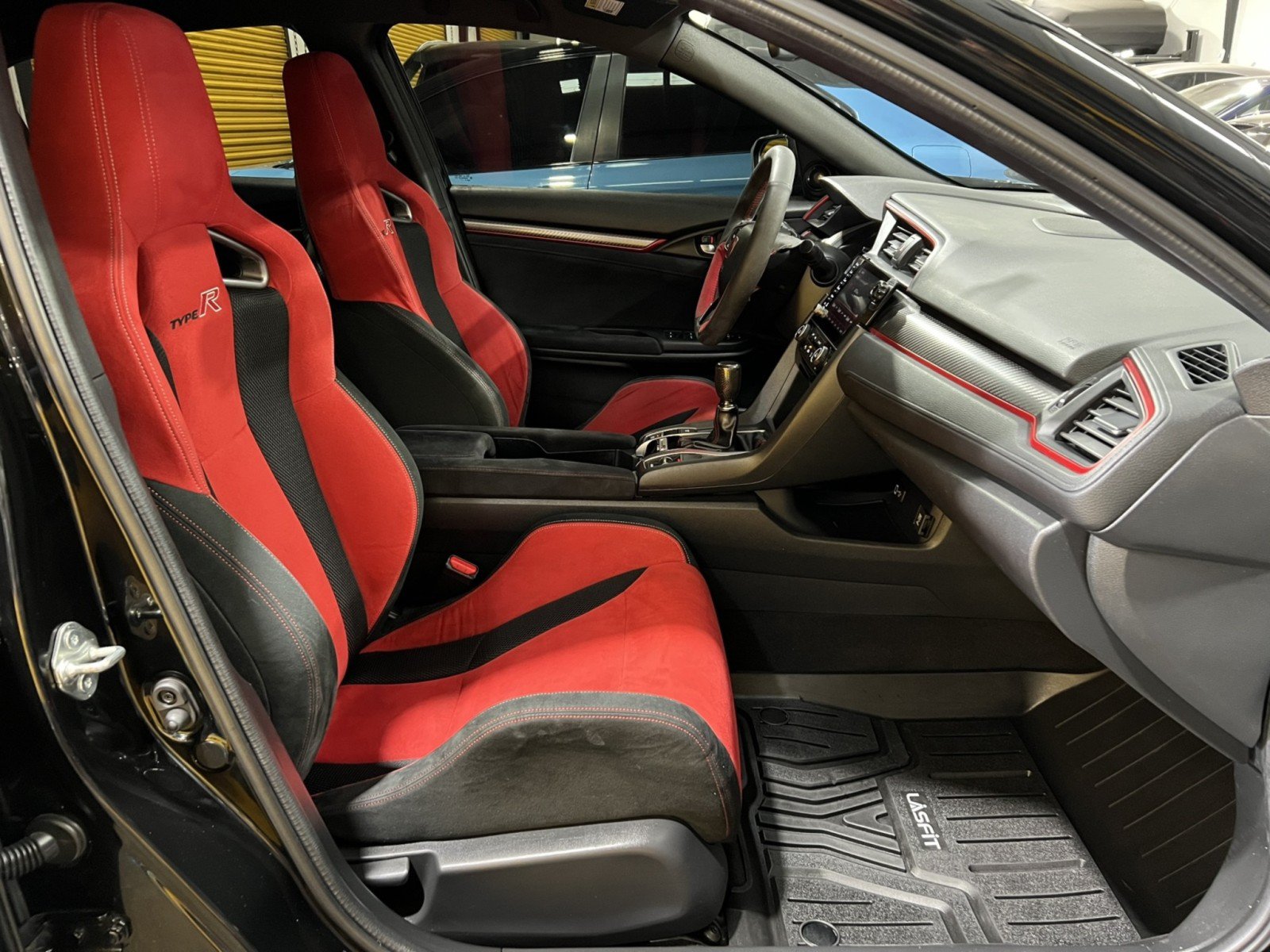 Used 2019 Honda Civic Type R image 17