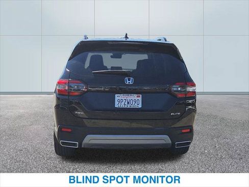 Certified 2025 Honda Pilot Elite image 8