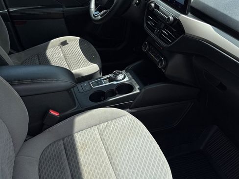Used 2021 Ford Escape SE w/ SE Sport Appearance Package FWD image 20