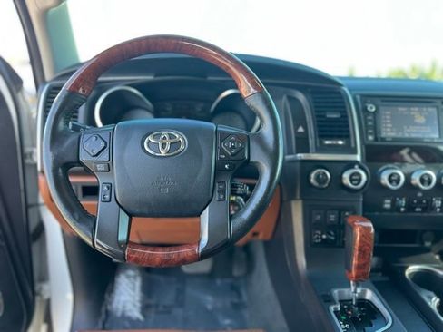 Used 2019 Toyota Sequoia Platinum w/ Carpet Mat Package (TMS) AWD/4WD image 14