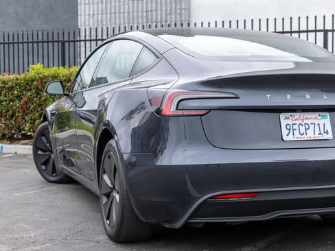 Used 2024 Tesla Model 3 Long Range image 4