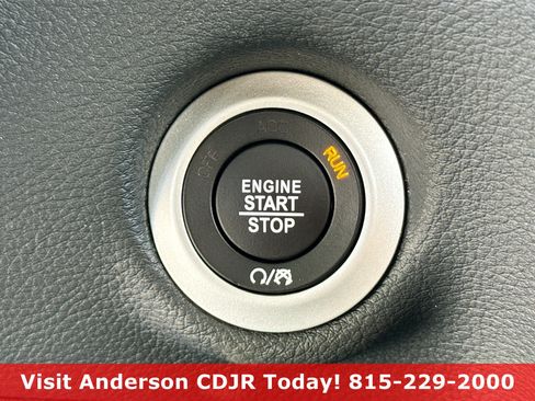 New 2026 Chrysler Pacifica Select FWD image 10