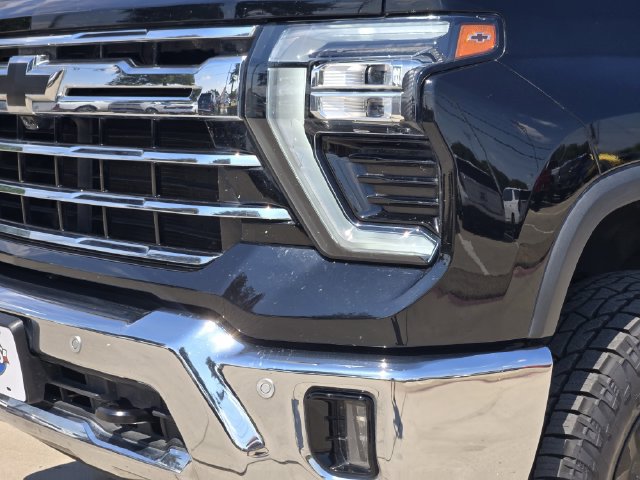 Certified 2024 Chevrolet Silverado 2500 LTZ w/ LTZ Texas Edition AWD/4WD image 5
