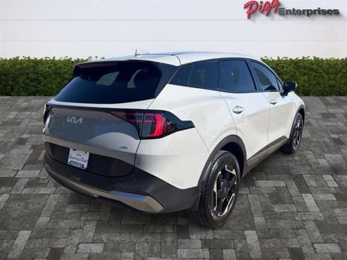 Used 2026 Kia Sportage S image 11