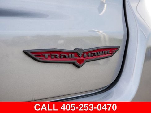 Used 2022 Jeep Compass Trailhawk AWD/4WD image 15