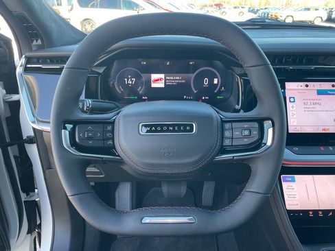 Used 2025 Jeep Wagoneer S Launch Edition w/ Trailer Tow Group image 33