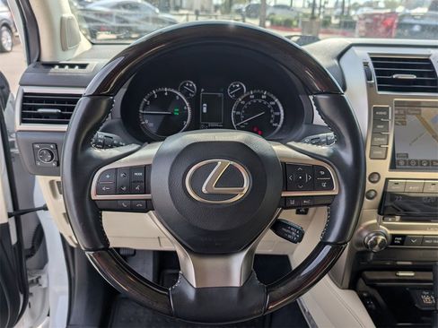 Used 2020 Lexus GX 460 Luxury image 15