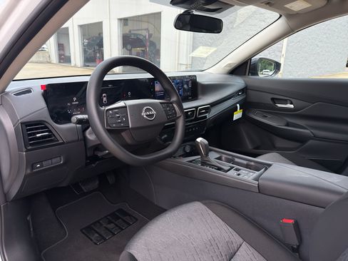 New 2026 Nissan Sentra SV w/ Floor Mat Package FWD image 11