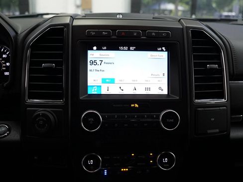 Used 2019 Ford Expedition Limited w/ Equipment Group 302A AWD/4WD image 25