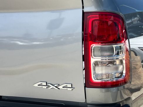 Used 2024 RAM 2500 Big Horn AWD/4WD image 26