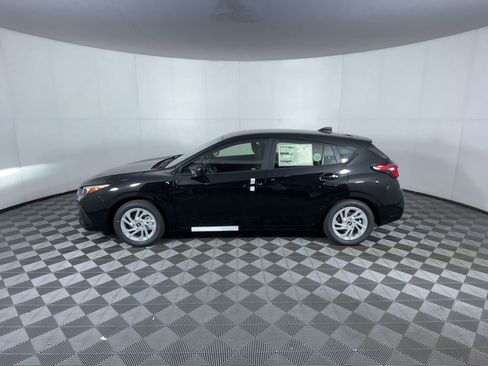 Used 2025 Subaru Impreza 2.0i image 5