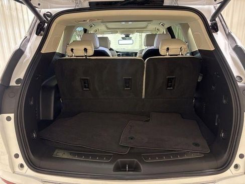 Used 2022 Buick Enclave Avenir w/ Trailering Package, 5000 lbs. image 8