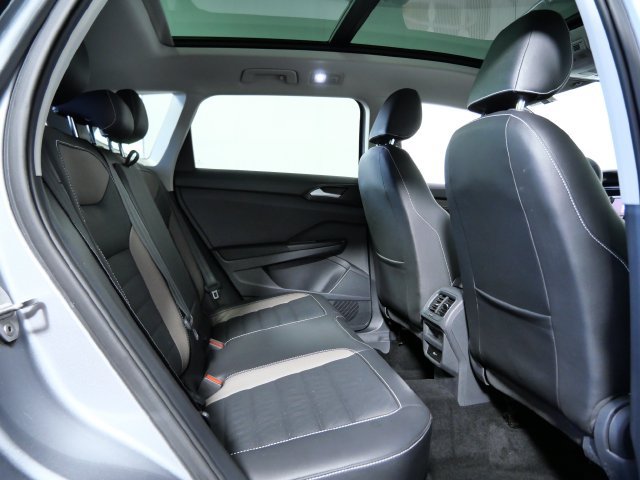 Used 2023 Volkswagen Taos SEL AWD/4WD image 11