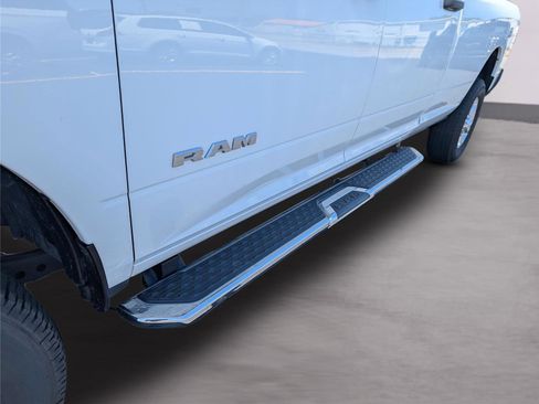 Used 2024 RAM 2500 Big Horn AWD/4WD image 35