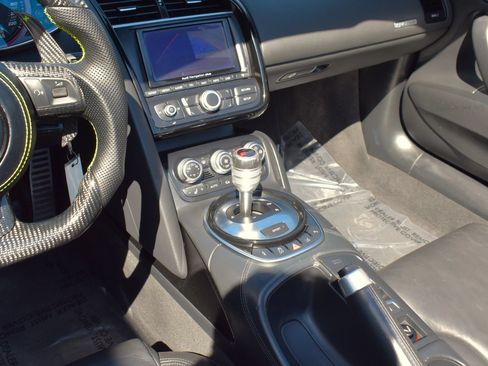 Used 2014 Audi R8 V10 AWD/4WD image 32