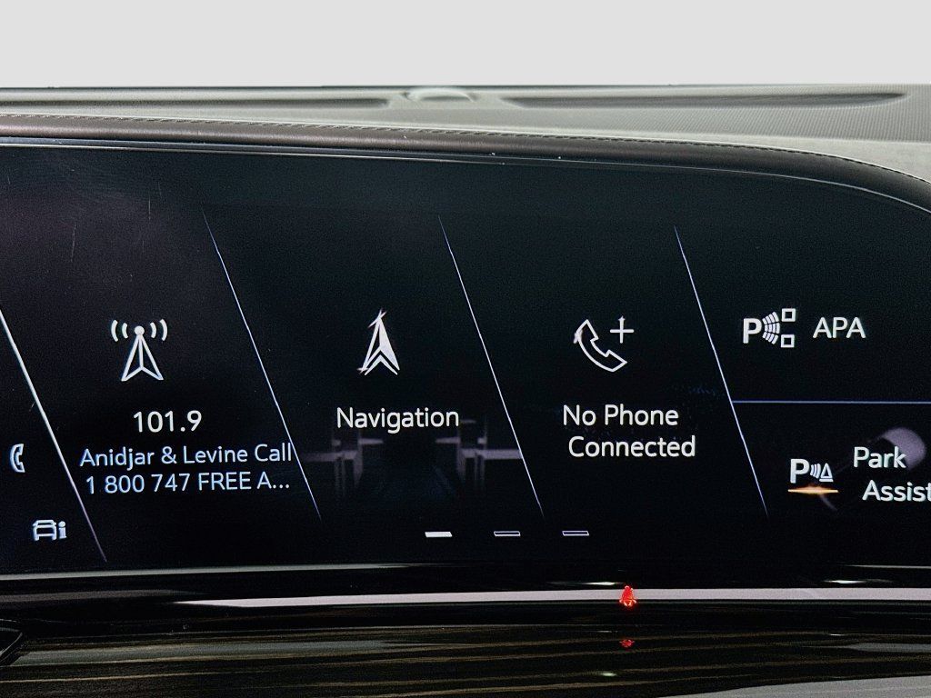 Used 2021 Cadillac Escalade Premium Luxury w/ Driver Assist Tech Package AWD/4WD image 15
