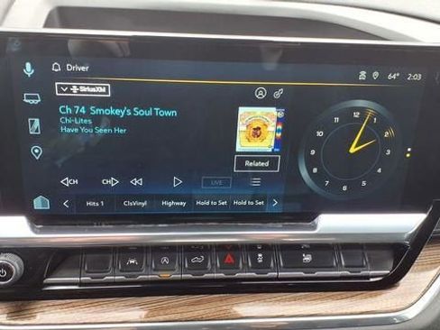 Used 2025 Chevrolet Silverado 1500 LT image 28