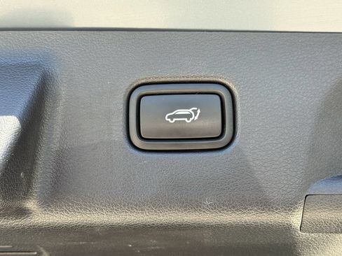 Used 2024 Hyundai Palisade SEL w/ Premium Package AWD/4WD image 32