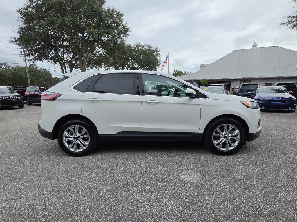Used 2022 Ford Edge Titanium AWD/4WD image 3