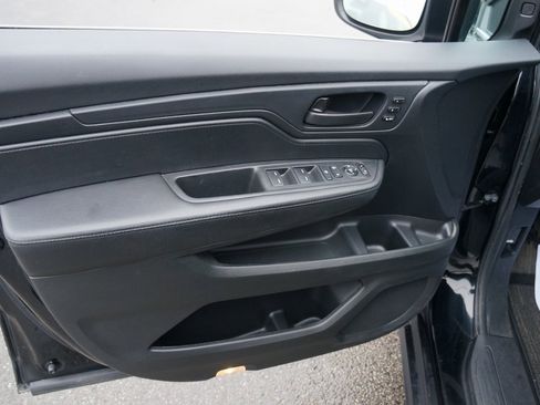 Certified 2024 Honda Odyssey EX-L image 14