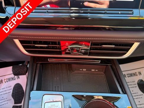 Used 2025 Volkswagen Atlas SEL image 21