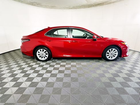 Used 2024 Toyota Camry LE w/ Convenience Package FWD image 2