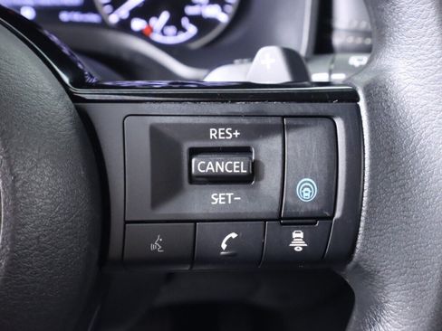 Used 2021 Nissan Rogue SV AWD/4WD image 14