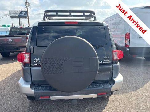 Used 2008 Toyota FJ Cruiser 2WD image 5