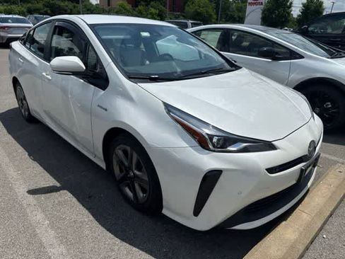 Used 2019 Toyota Prius XLE w/ Advanced Technology Package FWD image 2