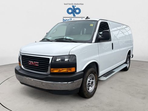 Used 2024 GMC Savana 2500 w/ Driver Convenience Package RWD image 2
