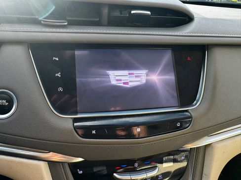 Used 2020 Cadillac XT5 Premium Luxury AWD/4WD image 25