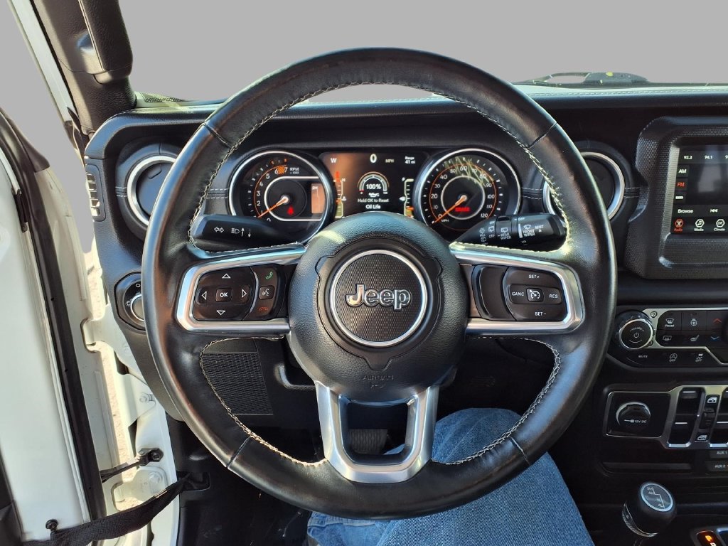Used 2018 Jeep Wrangler Unlimited Sahara AWD/4WD image 15