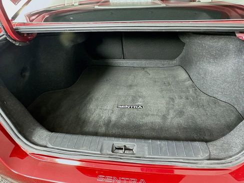 Certified 2024 Nissan Sentra SV FWD image 32